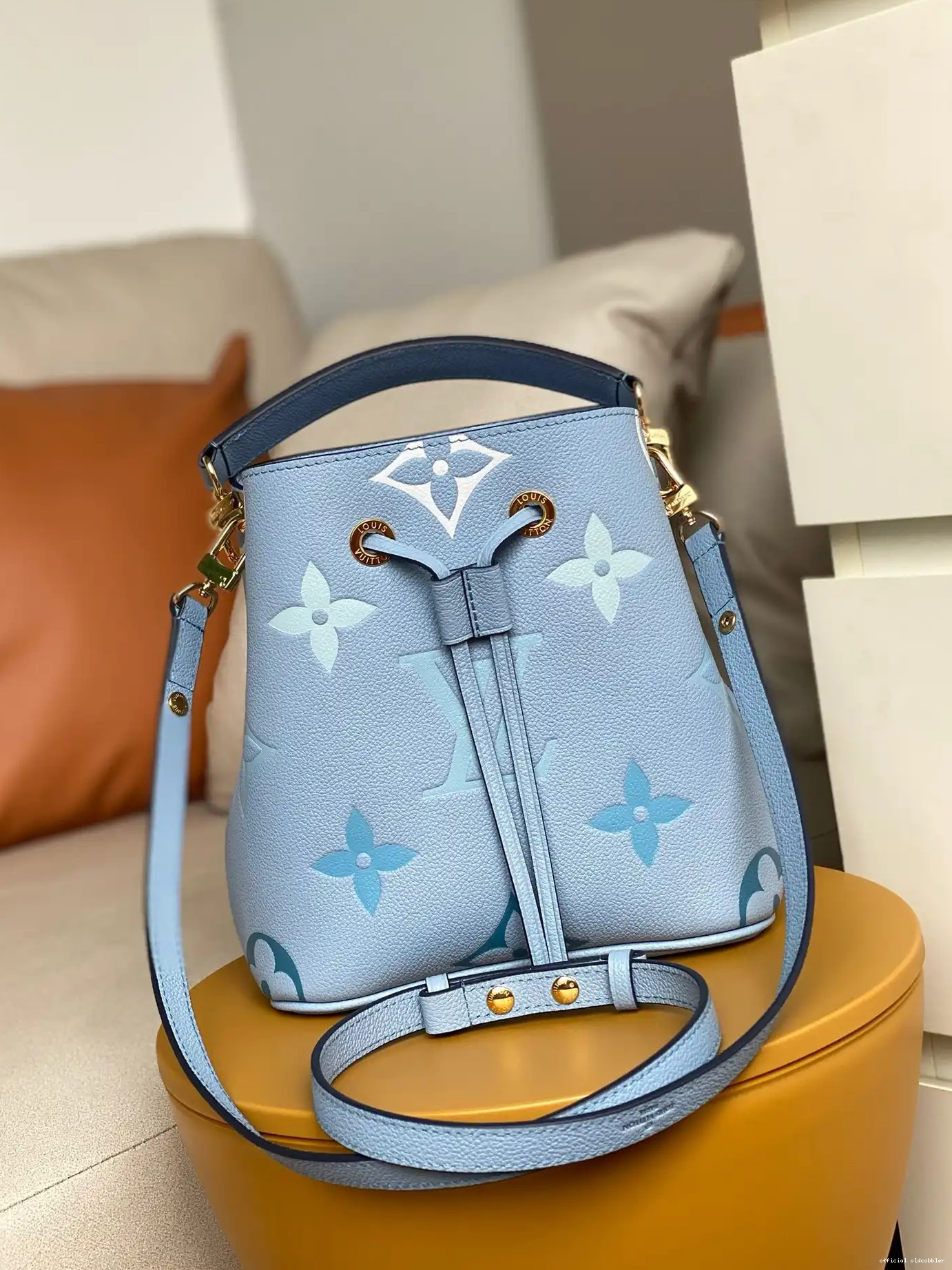 Official oldcobbler VUITTON NÉONOÉ LOUIS BB 0626